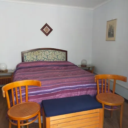 Tipica Casa Di Montagna Nelle Valli Di Lanzo *