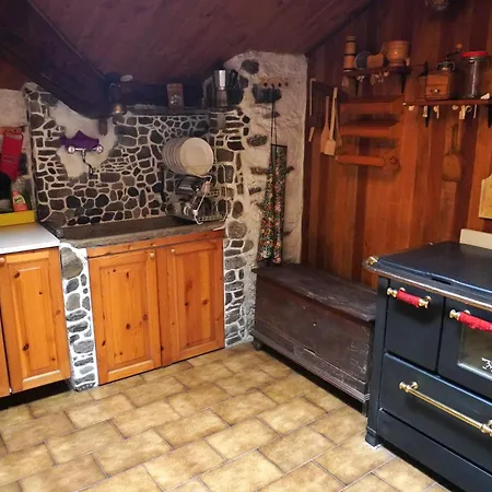 Tipica Casa Di Montagna Nelle Valli Di Lanzo * Groscavallo