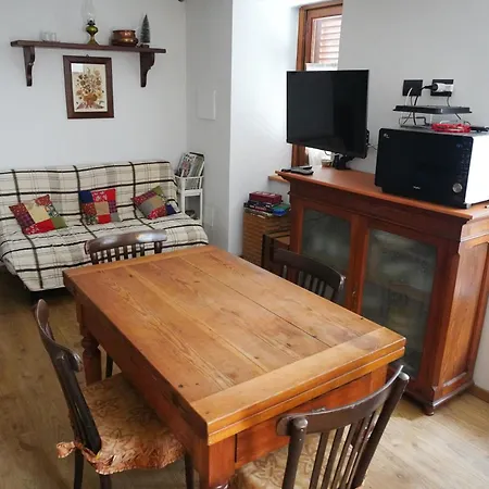Tipica Casa Di Montagna Nelle Valli Di Lanzo Holiday home Groscavallo